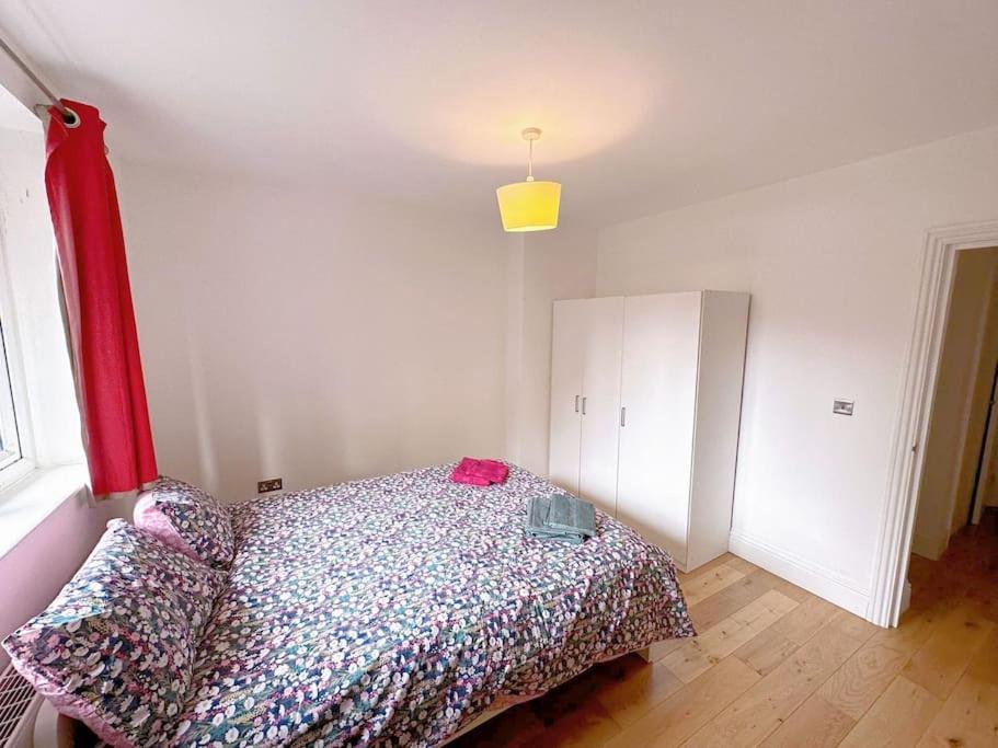 1 Bed Room Flat Near Central Londra Esterno foto